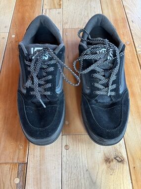 Vans Black Low-Top Men’s Skate Sneakers